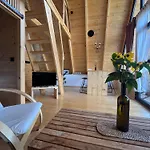 Vikendica - Rajski Poluotok * Jajce