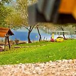 Vikendica - Rajski Poluotok * Jajce