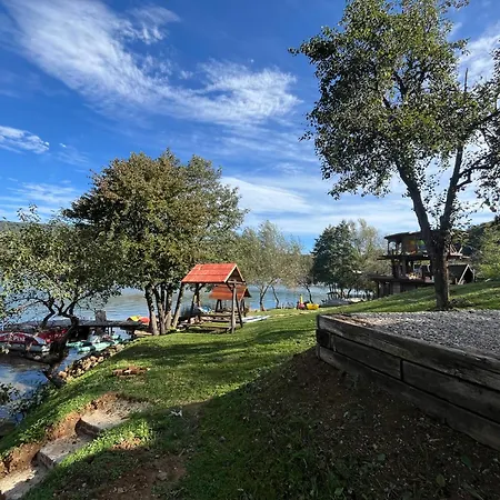 Vikendica - Rajski Poluotok